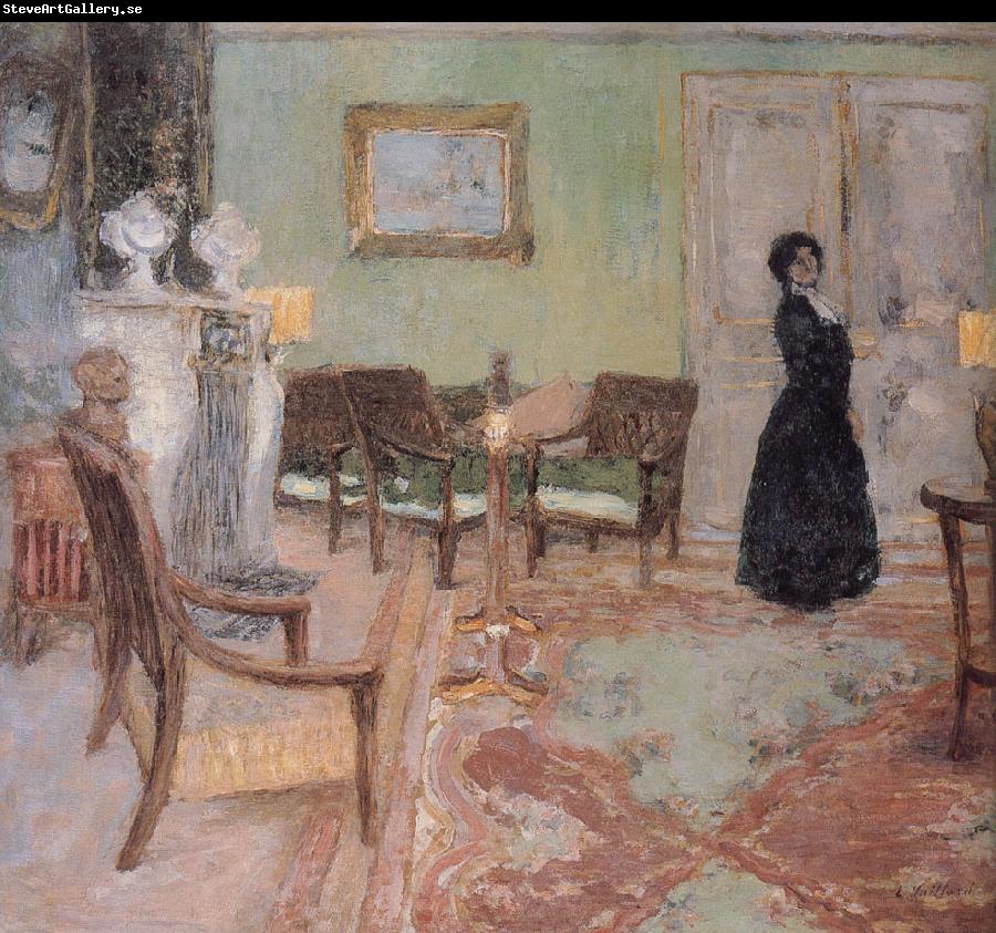 Edouard Vuillard The woman standing in the living room